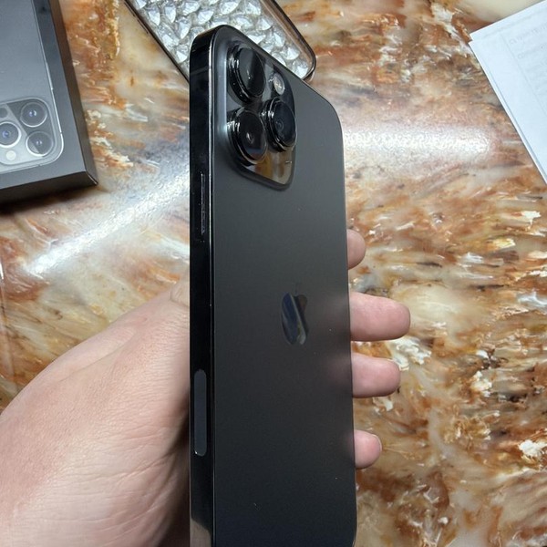 Apple iPhone 14 Pro - Unlocked, 128 GB, Black, A2650