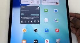 Mint
													Apple iPad Air 13" (M3) 2025 - Unlocked, Gray, 128 GB, photo 3 of 16