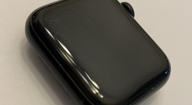 Fair
													Apple Watch SE 2nd Gen 40mm - Midnight, A2722 - GPS, Aluminum, photo 5 of 9