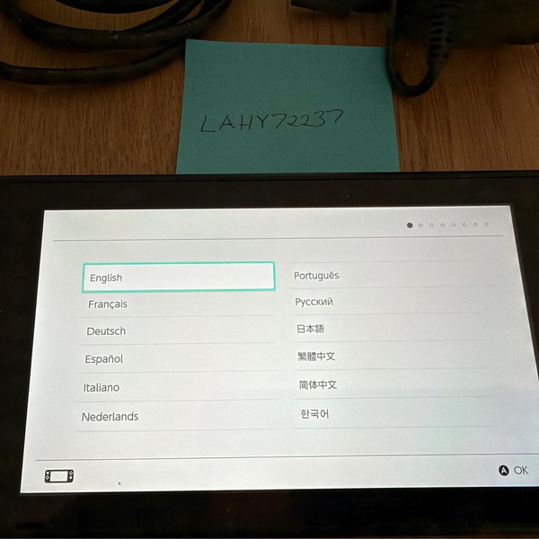 Nintendo Switch - 32 GB, Red & Blue