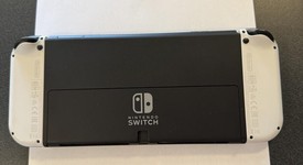 Good
													Nintendo Switch - OLED - White, 64 GB, photo 4 of 10