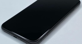 Mint
													Apple iPhone 11 - Unlocked, Black, 64 GB, A2111, photo 2 of 7