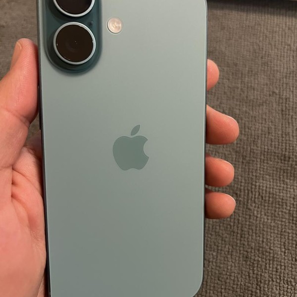 Apple iPhone 16 - Unlocked, 128 GB, Teal, A3081