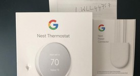 Mint
													Nest Thermostat 4th Gen - Snow, photo 1 of 5