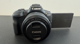 Mint
													Canon EOS R50 - Black, photo 3 of 5