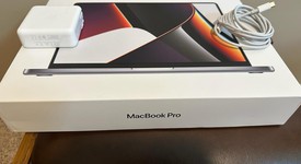 Good
													MacBook Pro 2016 (No Touch Bar) - 13" - Gray, 256 GB, 8 GB, photo 1 of 12