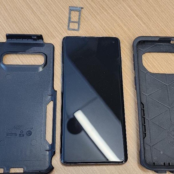 Samsung Galaxy S10 - Unlocked, 128 GB, Black, 8 GB, SM-G973U1