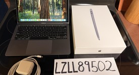 Good
													MacBook Air 2020 - 13" - I5, Silver, 512 GB, 8 GB, photo 1 of 13