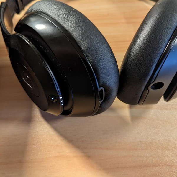 Beats Studio Pro - Black