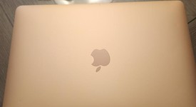 Good
													MacBook Air 2019 - 13" - I5, Gold, 128 GB, 8 GB, photo 4 of 6