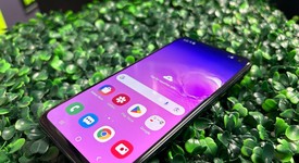 Good
													Samsung Galaxy S10e - Verizon, Black, 128 GB, 6 GB, SM-G970U, photo 4 of 7