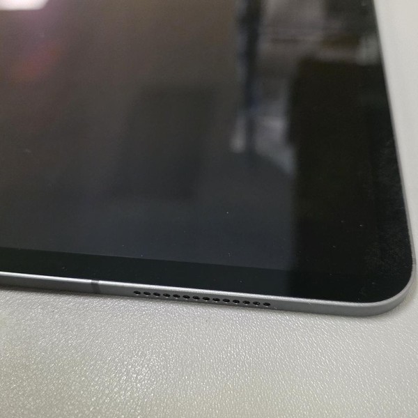 Apple iPad Pro 13 inch (M4) 2024 - Unlocked, 256 GB, Black, 8 GB, A2926, Standard Glass