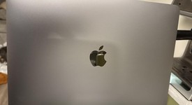 Good
													MacBook Pro 2017 (With Touch Bar) - 13" - I5, Silver, 256 GB, 8 GB, photo 4 of 6