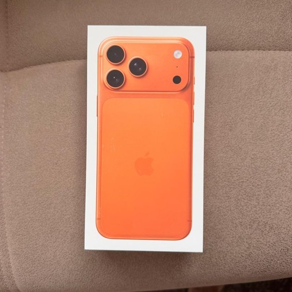 Apple iPhone 17 Pro Max - T-Mobile, 256 GB, Cosmic Orange, A3257