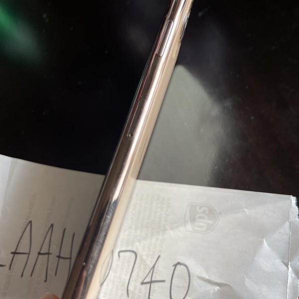 Apple iPhone 11 Pro Max - Unlocked, 64 GB, Gold, A2161