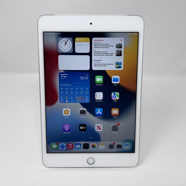Apple iPad Mini 4 - Unlocked, 128 GB, Silver