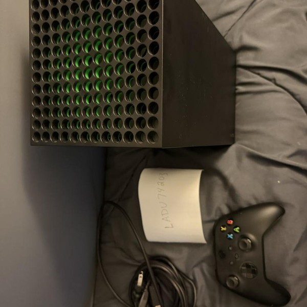 Xbox Series X (2020) - 1 TB, Black, standard
