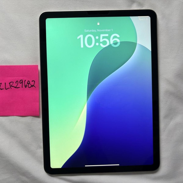 Apple iPad Air 5th Gen - Wi-Fi, 64 GB, Starlight, A2588