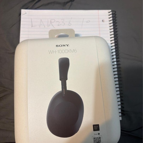Sony WH-1000XM6 - Black