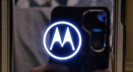 Good
													Motorola Razr Plus (2023) - Unlocked, Black, 256 GB, 8 GB, photo 1 of 12