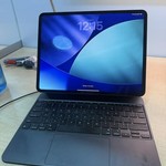 Good Apple iPad Pro 13 inch (M5) 2025 - Wi-Fi, 256 GB, Space Black, Apple M5 9-Core, A3360, Standard Glass