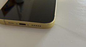 Good
													Apple iPhone 14 - Unlocked, Yellow, 128 GB, A2649, photo 3 of 6