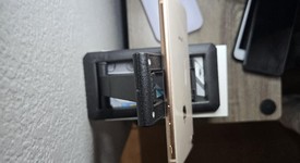 Good
													Apple iPhone 8 - AT&T, Gold, 64 GB, A1863, photo 3 of 9