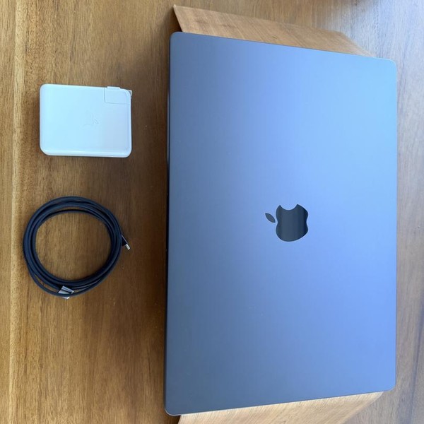 MacBook Pro 2024 - 16 inch - 512 GB, Space Black, 48 GB, Apple M4 Pro 14-core