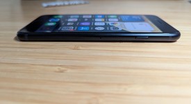 Good
													Apple iPhone SE 3rd Gen 2022 - Verizon, Midnight, 256 GB, A2595, photo 4 of 13