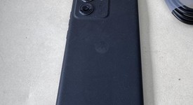 Mint
													Motorola Edge (2023) - Unlocked, Black, 256 GB, 8 GB, photo 4 of 10
