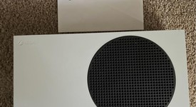 Mint
													Xbox Series S (2020) - White, 512 GB, photo 1 of 12