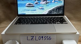 Mint
													MacBook Air 2022 - 13" - Apple M2, Starlight, 256 GB, 16 GB, photo 1 of 15
