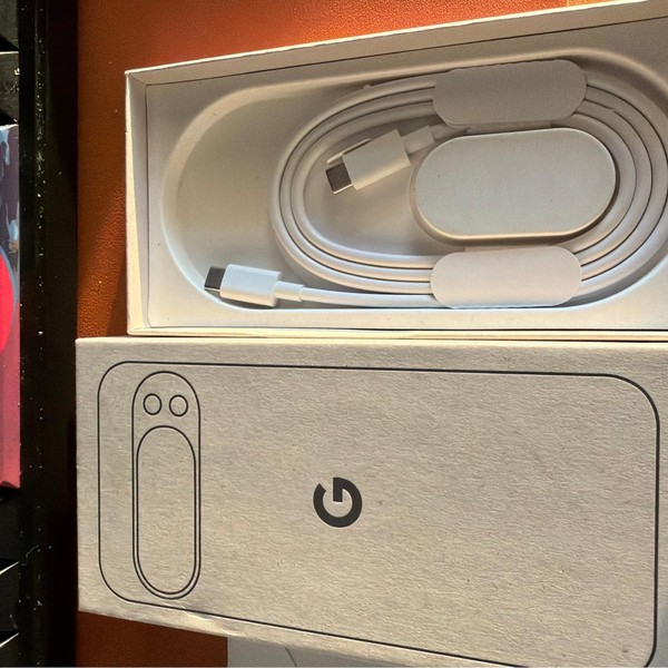 Google Pixel 10 Pro XL - AT&T, 256 GB, Obsidian, GUL82