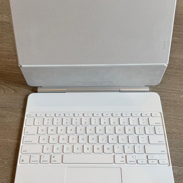Apple Magic Keyboard for iPad Air - White, 11-inch (M3)