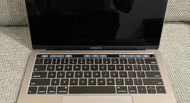 Mint
													MacBook Pro 2018 (With Touch Bar) - 13" - I5, Gray, 256 GB, 8 GB, photo 3 of 25