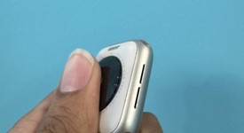 Good
													Apple Watch SE 2nd Gen 40mm - Unlocked, Starlight, A2726 - Cellular, Aluminum, photo 5 of 6