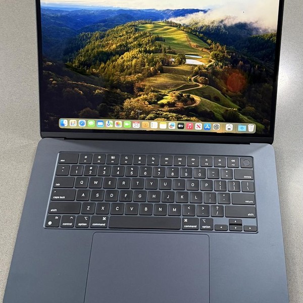 MacBook Air 2023 (M2) - 15 inch - 256 GB, Midnight, 8 GB, Apple M2