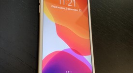 Mint
													Apple iPhone 7 - AT&T, Gold, 32 GB, A1778, photo 1 of 9