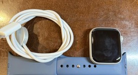 Good
													Apple Watch Series 9 45mm - Unlocked, Silver, A2984 - Cellular, Aluminum, photo 4 of 27