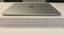 Mint
													MacBook Air 2025 (M4) - 15" - Apple M4, Silver, 256 GB, 16 GB, photo 3 of 13