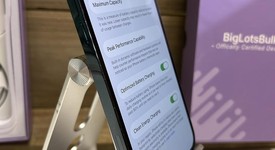 Good
													Apple iPhone 12 Pro - Unlocked, Pacific Blue, 256 GB, A2341, photo 4 of 9