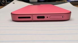 Mint
													Google Pixel 9a - Unlocked, Peony, 128 GB, 8 GB, photo 5 of 5