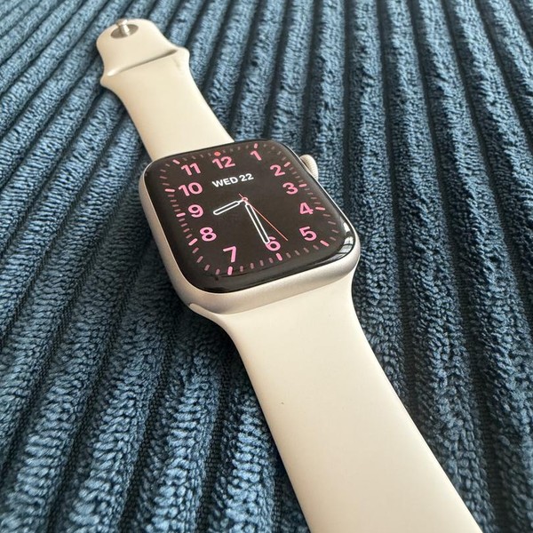Apple Watch SE (3rd Gen) 44mm - Starlight, A3325 - GPS