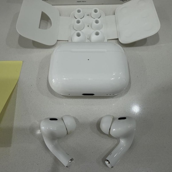 Apple AirPods Pro 2 - USB-C