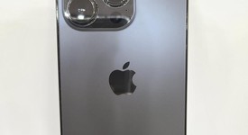Good
													Apple iPhone 14 Pro - Unlocked, Black, 256 GB, A2650, photo 4 of 6