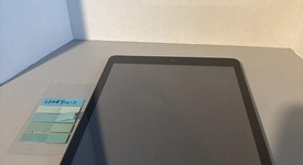 Fair
													Apple iPad 9th Gen - Unlocked, Gray, 64 GB, A2603, photo 2 of 7