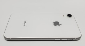 Good
													Apple iPhone Xr - Unlocked, White, 64 GB, A1984, photo 1 of 10
