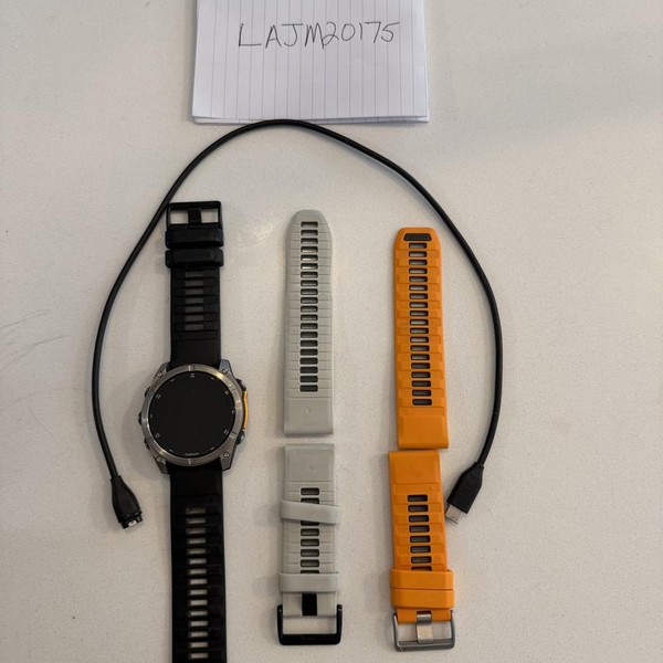 Garmin Fenix 8 - Titanium, AMOLED