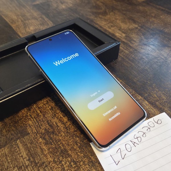 Samsung Galaxy S21 5G - Unlocked, White, 128 GB, 8 GB, SM-G991U1