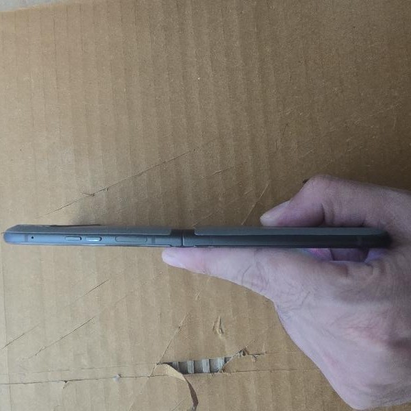 Motorola Razr (2023) - Unlocked, Sage, 128 GB, 8 GB